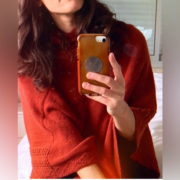 ORANGE/RED/BROWNISH Steve Madden Poncho - Picture 3 of 3